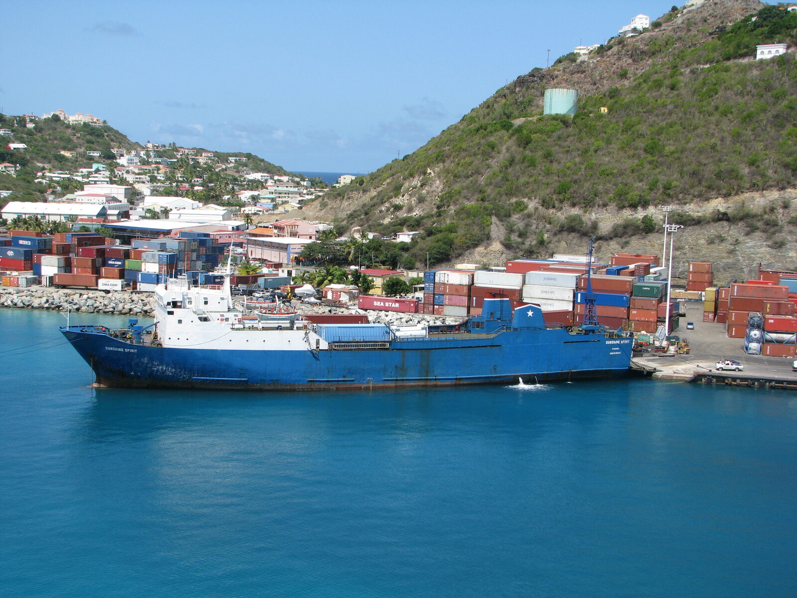 Container vessel beside a working terminal